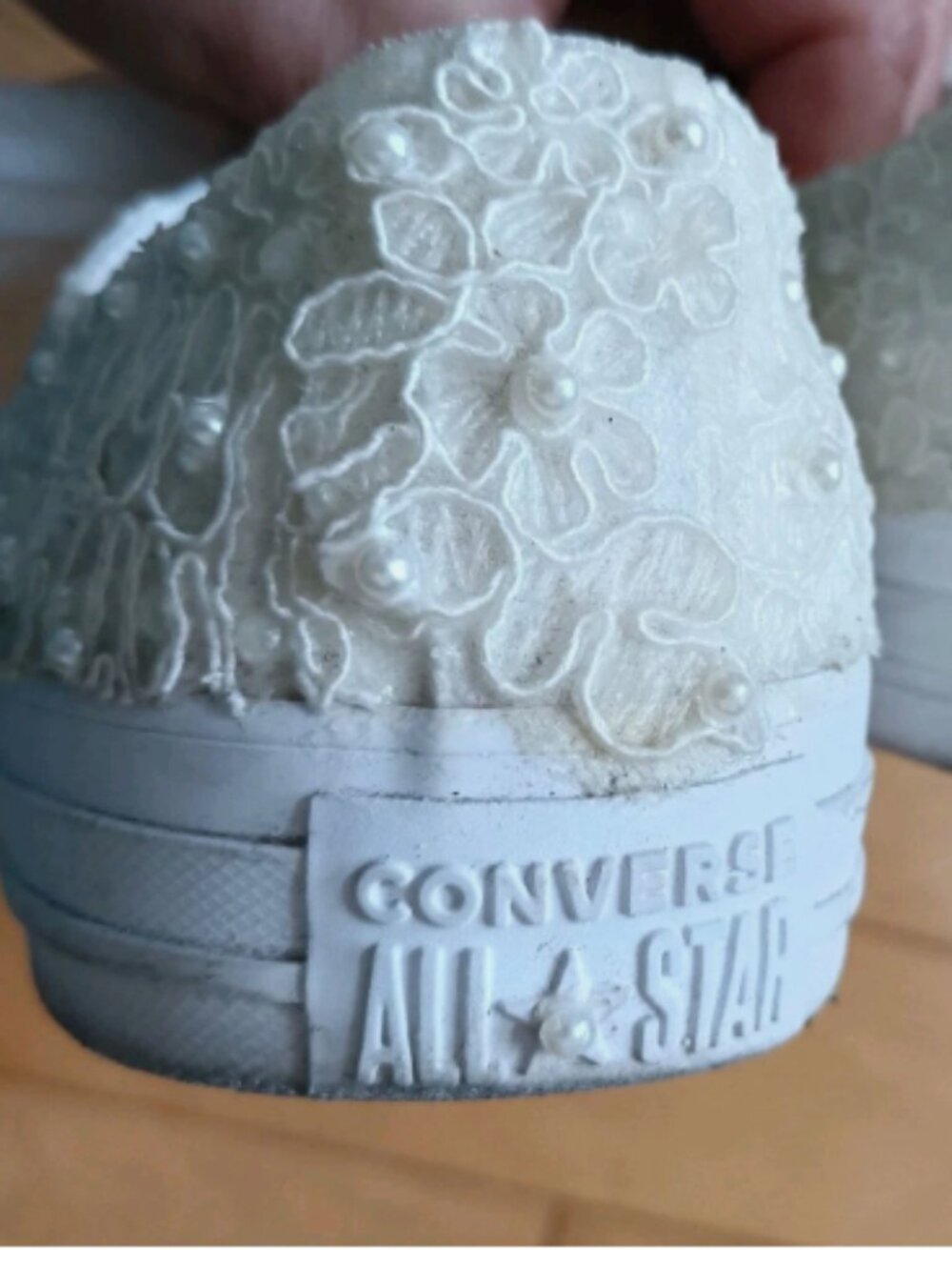 Converse Custom Wedding Lace & Pearls Bridal Sneakers Size 9 White - Picture 14 of 16